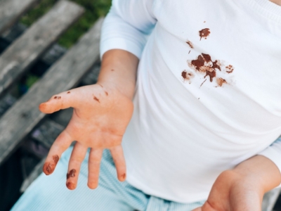 Comment enlever une tache de chocolat sur les vêtements ?