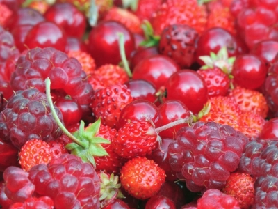 Enlever ou détacher une tache de fruit rouge